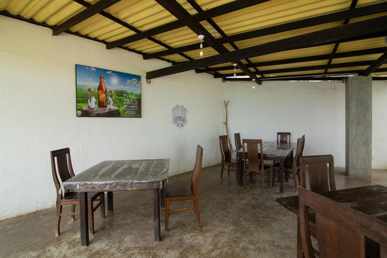 Oyo 553 Polhena Bay Resort Matara Extérieur photo